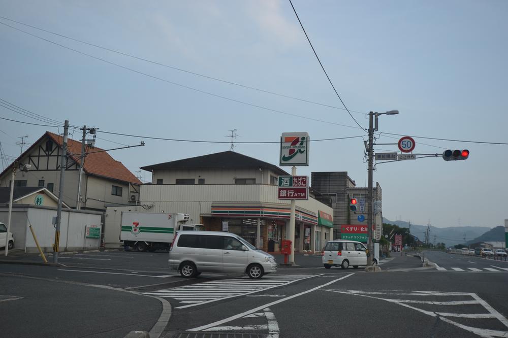 Convenience store. 416m to Seven-Eleven Tamano Higashikoyodai shop