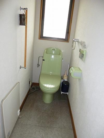 Toilet. The first floor of the toilet
