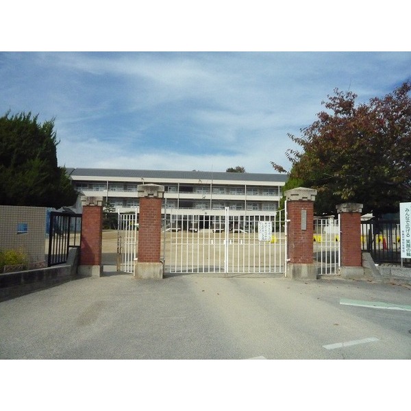 Primary school. 613m until hayashima stand Hayashima elementary school (elementary school)