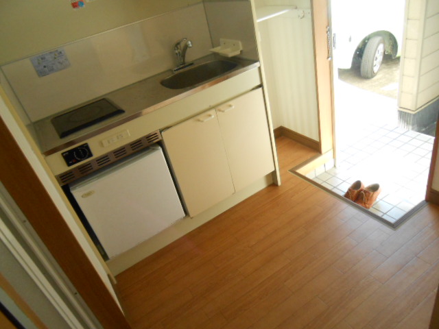 Kitchen. Kitchen space!