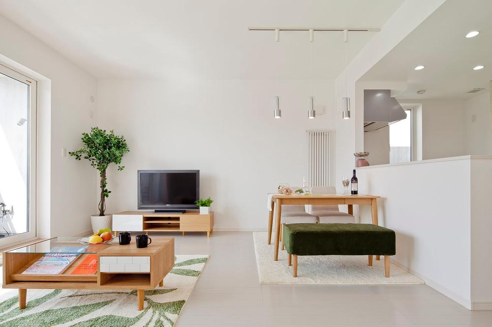 Same specifications photos (living). Second floor LDK 18 quires more than. It is a space in which to have a clear