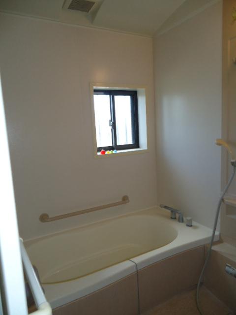Bathroom. Indoor (July 2013) Shooting Fixtures ・ Furniture etc. are not included in the trading value