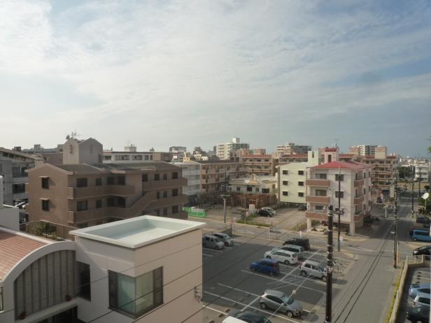View photos from the dwelling unit. View from the site (December 2012) shooting