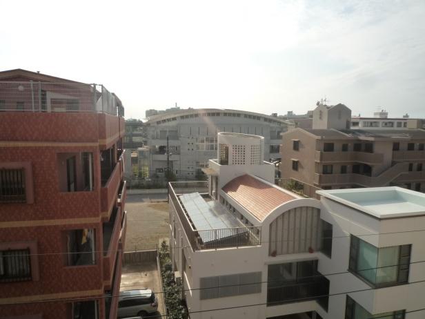 View photos from the dwelling unit. View from the site (December 2012) shooting