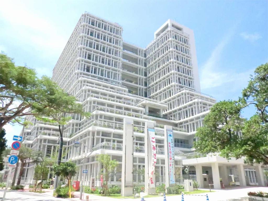 Government office. 2800m to Naha City Hall (government office)