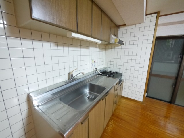 Kitchen. With stove