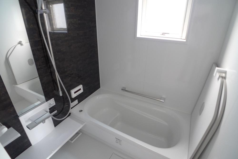 Same specifications photo (bathroom). Bathroom is comfortable and about 1 square meters space. 