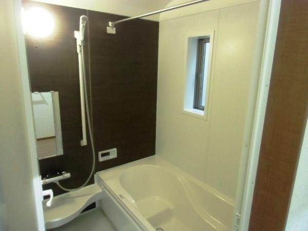 Bathroom. Spacious bathroom one basis or more to heal the fatigue of the day