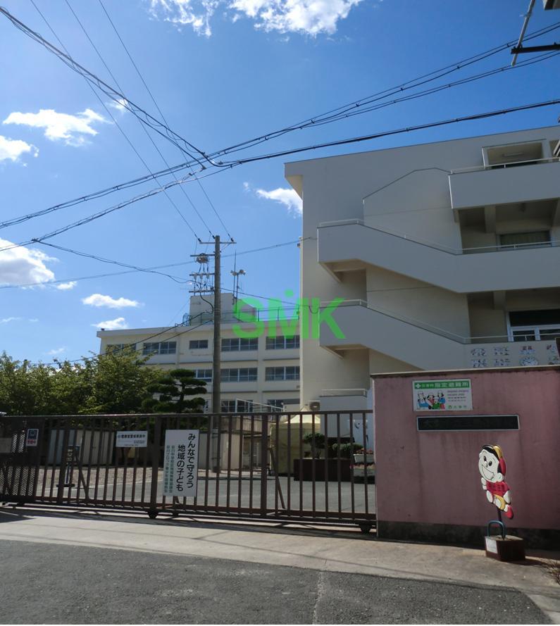 Primary school. 725m to Daito Municipal Sangha Elementary School