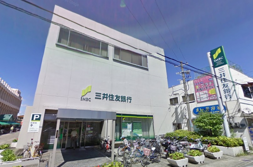 Bank. Sumitomo Mitsui Banking Corporation Shijonawate 108m to the branch (Bank)