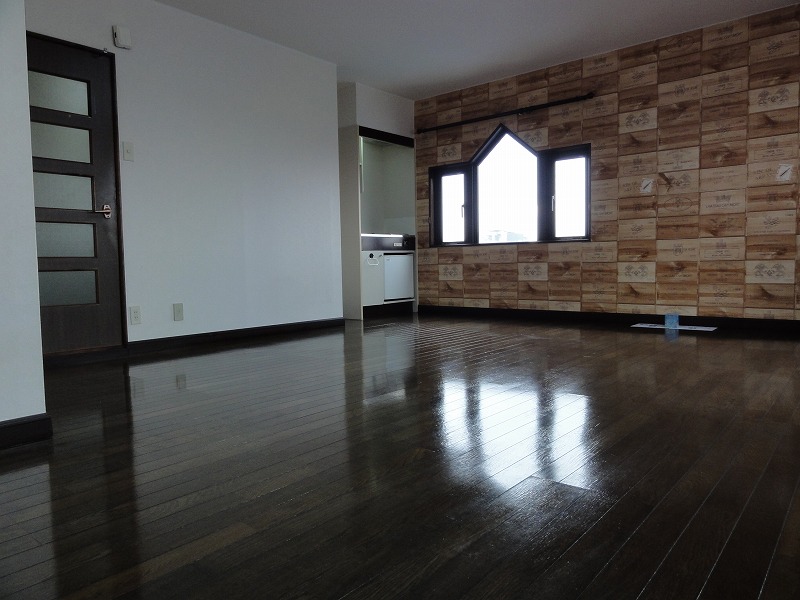 Living and room