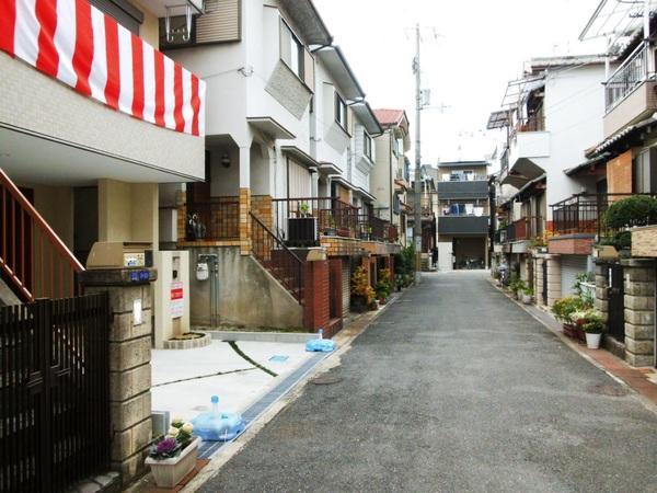 Local photos, including front road