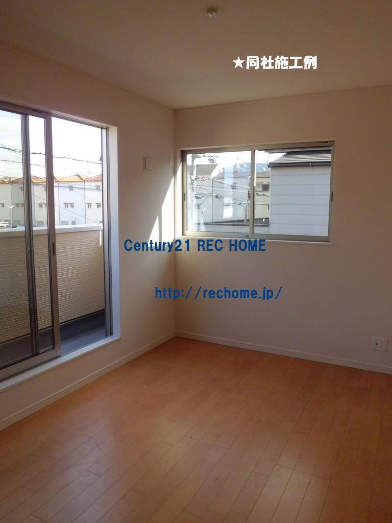 Same specifications photos (Other introspection)