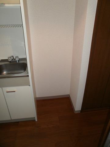 Other Equipment. Refrigerator space