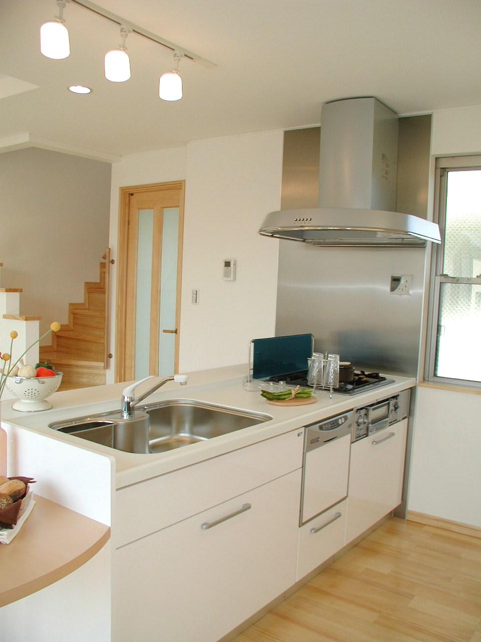 Kitchen. Construction example photo