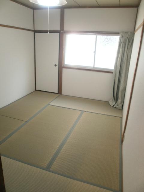 Non-living room.  ◆ The second floor is a Japanese-style room 6 quires
