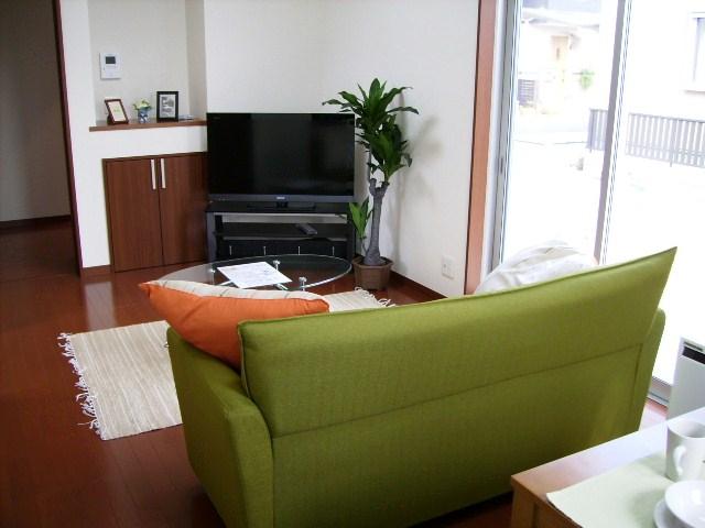 Living. The company construction cases