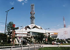 Shopping centre. 1910m to Mitsui Outlet Park Osaka Tsurumi (shopping center)