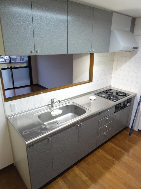 Kitchen. Counter Kitchen! System kitchen! 