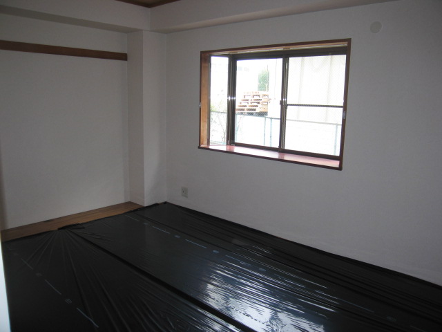 Other room space. Japanese-style room ・ The floor is already tatami re-covering