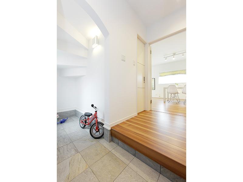 Entrance. Entrance hall