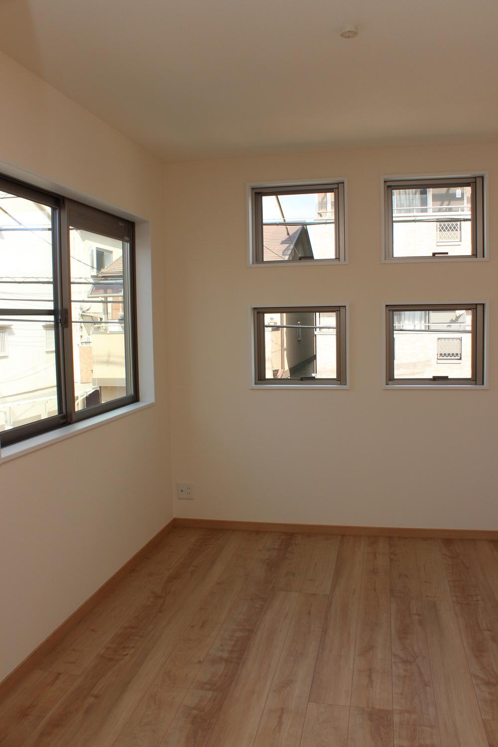 Other introspection. Photographed by local model house