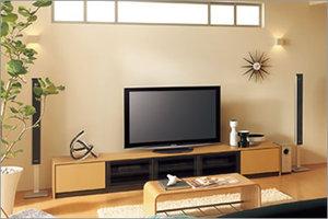 Other Equipment. Panasonic TV stand is standard equipment ☆