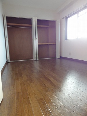 Other room space. To private space. Independent of Western-style