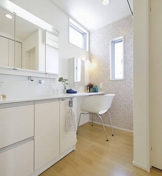 Rest room was installed dresser next to the vanity. Wash the child whip hand at the time of returning home because it is next to the living room, Likely it can be gracefully guide you when you get to wash their hands guest. Bathroom and is, Dare divided convenient it has been installed
