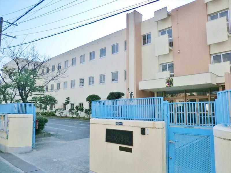 Primary school. 328m to Daito Municipal Shijokita Elementary School