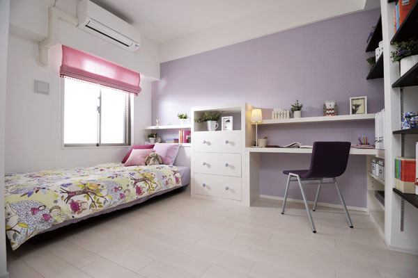 Interior.  [Kids Room] Children's rooms are wide felt the room can put a bed and a desk is ensured (G type model room)