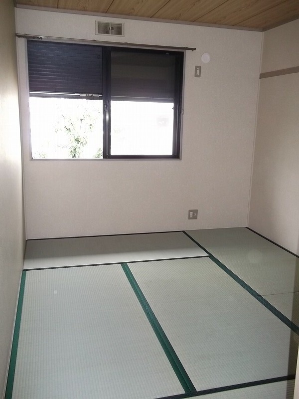 Other room space. Japanese-style room 6 quires