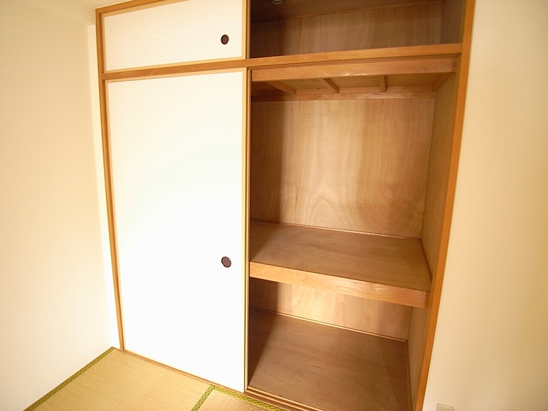 Receipt. Japanese-style room + storage
