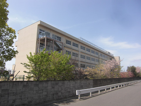 Primary school. 1108m to Daito Municipal Shijo elementary school (elementary school)