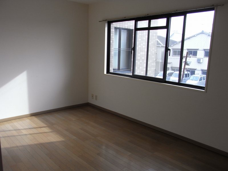 Other room space. Western-style 7.5 Pledge