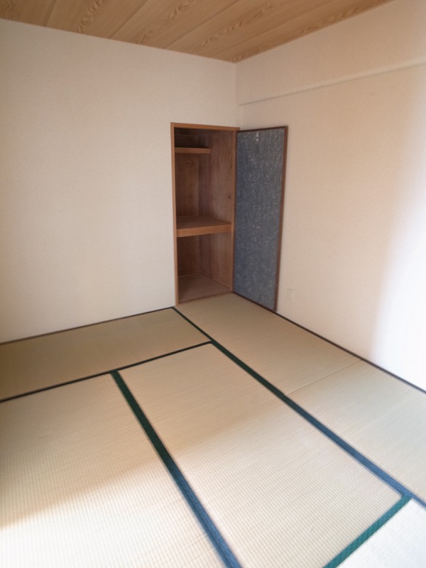 Living and room. Excellent usability in a Japanese-style room of Tsuzukiai! 