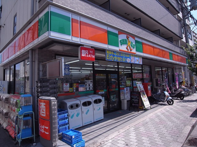Convenience store. 198m until Thanksgiving Daito Nozaki store (convenience store)