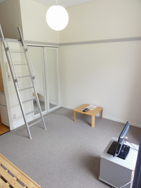 Other room space