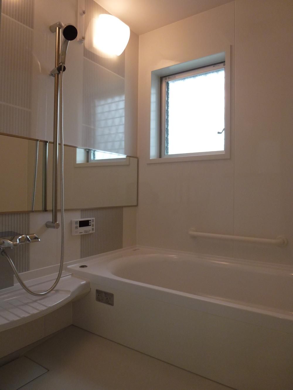 Bathroom. Indoor (March 2013) Shooting