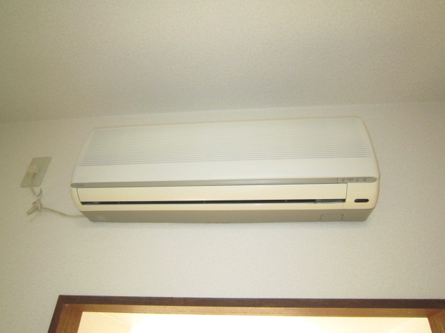 Other Equipment. Air-conditioned ☆