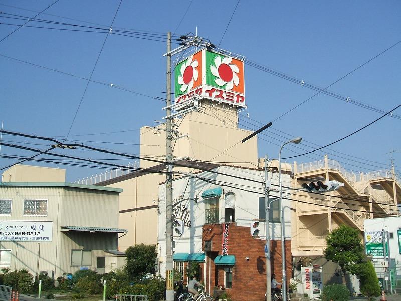 Supermarket. Izumiya to Furuichi shop 1207m