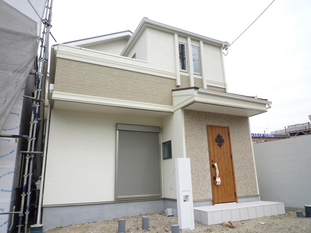 Local appearance photo. Soon complete!