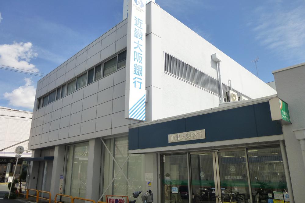Other. Also equipped financial institutions around Fujiidera Station