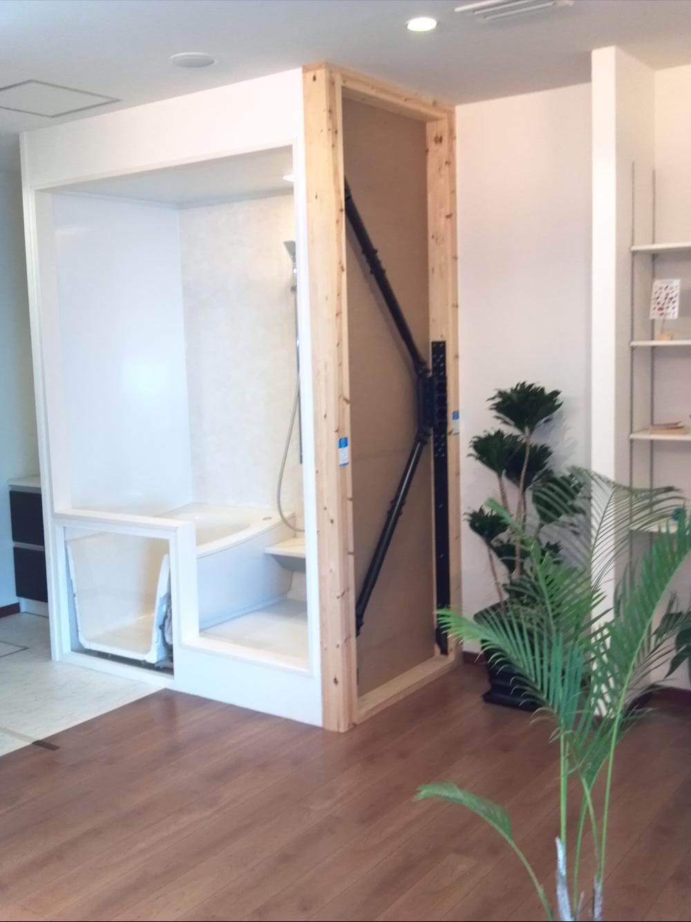 Other Equipment. Headquarters showroom. Actually seen, You can check your touch.