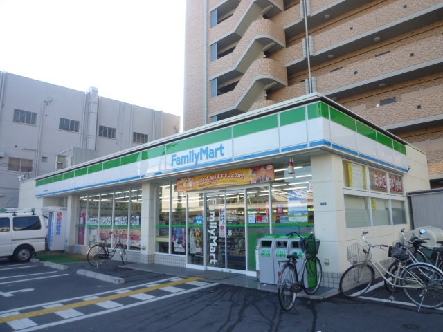 Convenience store. FamilyMart Fujiidera Station store up (convenience store) 187m