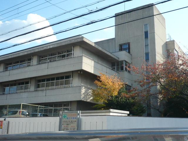 Junior high school. Fujiidera Tatsudai 816m until the third junior high school