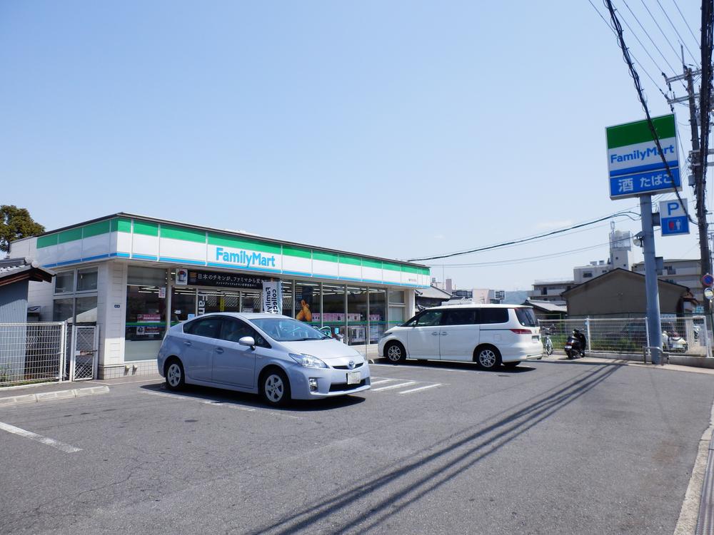 Convenience store. 502m to FamilyMart Fujiidera Kitaoka shop