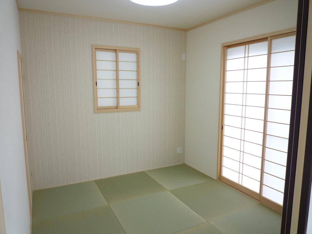 Other introspection. Japanese-style room also facing south