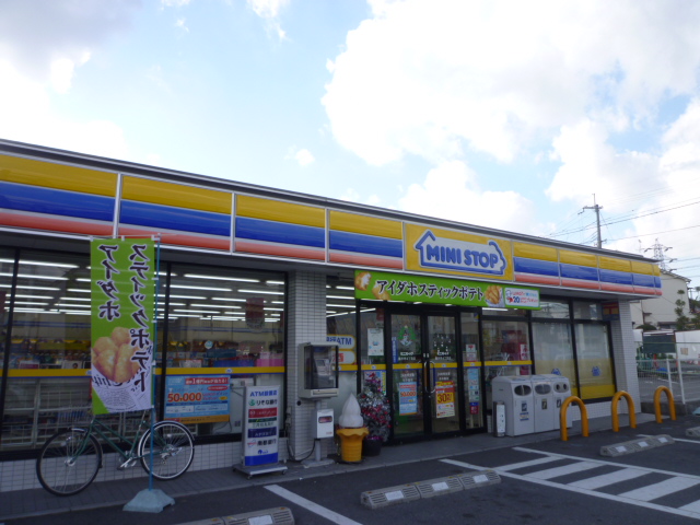 Convenience store. MINISTOP Fujiidera 4-chome up (convenience store) 738m
