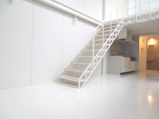 Living and room. Rooms of pure white of the P tile ☆